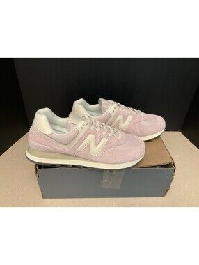 New! Womens New Balance 574 Pink Beige Athletic Shoes. Size 8.5B. Awesome Shoes!